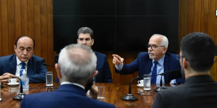 Mobilização da FNP, liderada por Edvaldo Nogueira em Brasília,  confirma R$ 2,5 bi para o transporte