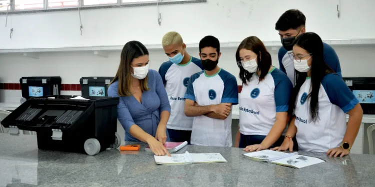 Seduc prorroga inscrição para processo seletivo dos cursos técnicos profissionalizantes