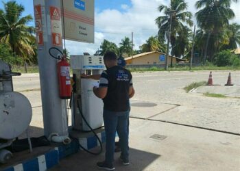 Procon Municipal fiscaliza valores praticados em postos de combustíveis de Estância