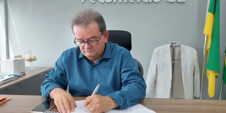 Setor de serviços aponta crescimento de 12% em maio, diz Fecomércio