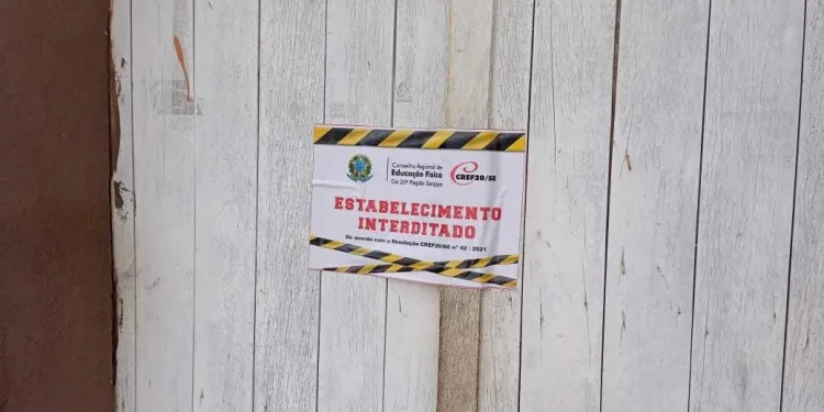 Seis academias foram interditadas e 51 pessoas flagradas por exercício ilegal da profissão no primeiro semestre de 2022 no estado de Sergipe