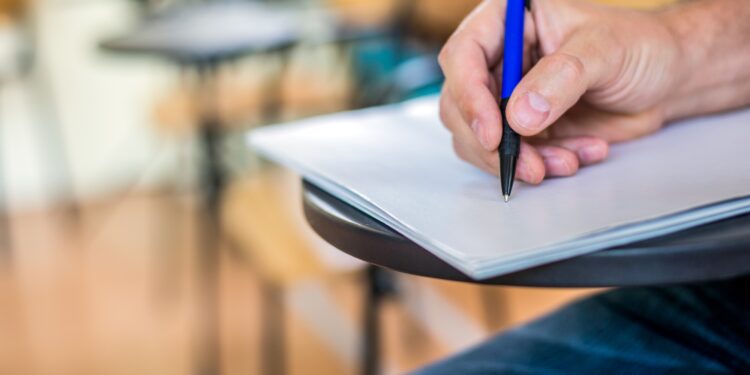 Sesc abre inscrições para conclusão do Ensino Médio a Distância em Sergipe