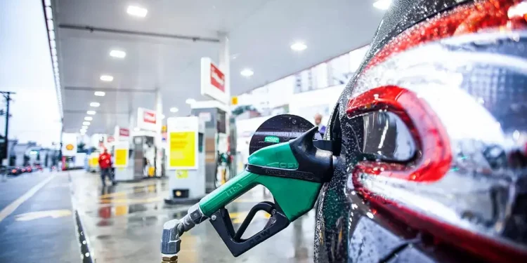 Gasolina no Nordeste é a mais cara do Brasil e fecha primeiro semestre com alta de 11,7%, diz Ticket Log