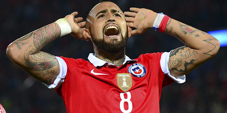 Flamengo acerta os termos contratuais com Vidal, e anúncio depende apenas da assinatura