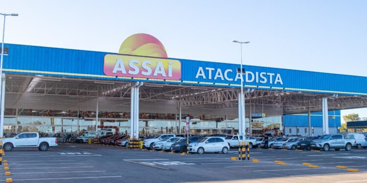 Assaí abre mais de 300 vagas de emprego para nova loja em Aracaju
