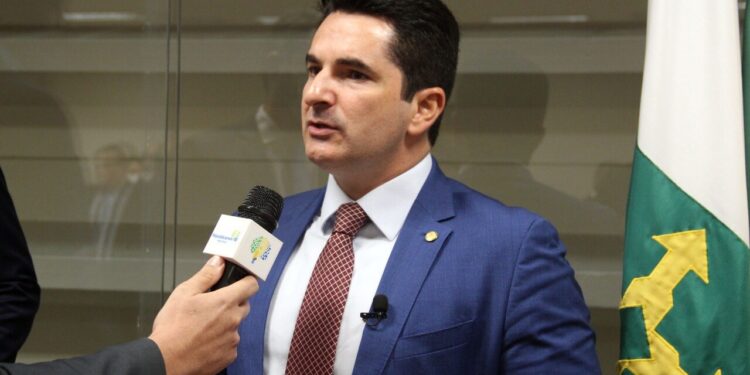 Republicanos ainda não definiu o nome que apoiará para o Senado em Sergipe, afirma Gustinho Ribeiro