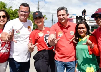 “Vamos colocar novamente o sorriso no rosto da nossa gente”, diz o pré-candidato Rogério Carvalho