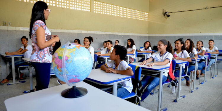 Rede estadual de ensino inicia as férias nesta sexta-feira, 29