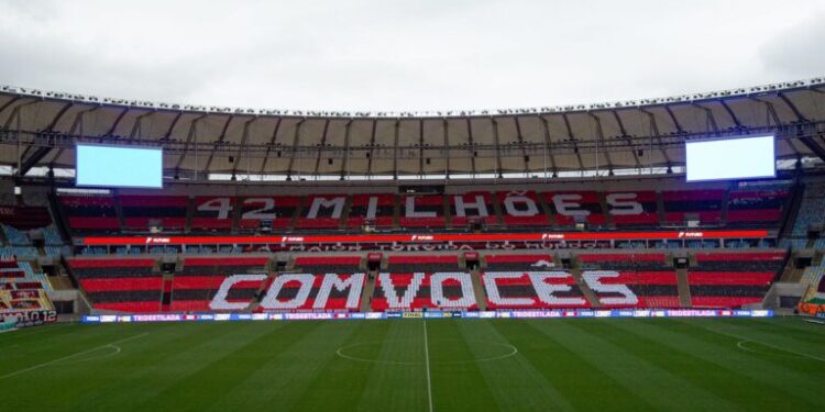 Empurrado pela torcida, Flamengo recebe o Furacão pela Copa do Brasil