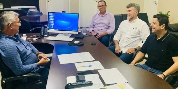 Durante reunião, Fabiano Oliveira propõe melhorias para segurança em Parque da capital