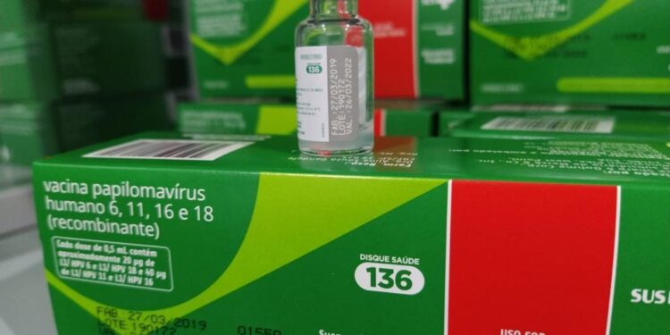 Aracaju amplia idade de vacinação de HPV para homens imunossuprimidos