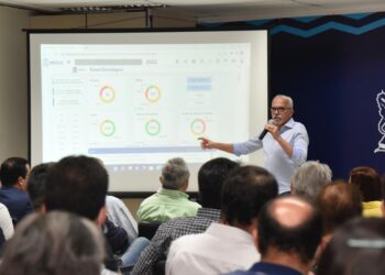 Prefeito Edvaldo reúne equipe: foco total no trabalho e nas entregas para a população