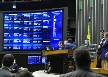 Congresso derruba vetos, e estados vão ter compensação por redução do ICMS