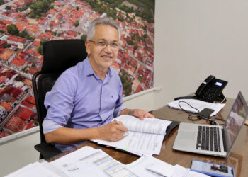 Prefeito de São Cristóvão tem prazo de 20 dias para esclarecer denúncia