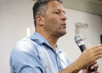 Coração Valente faz palestra motivacional para funcionários