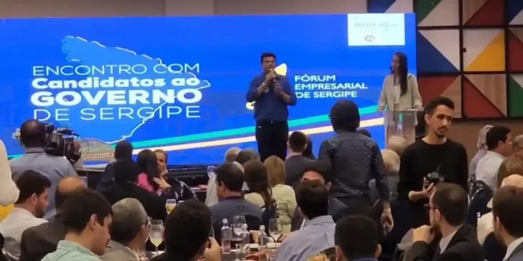 Valmir de Francisquinho participa de Fórum Empresarial e garante: “diálogo será marca de minha gestão”