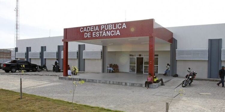 Polícia Penal realiza revista na Cadeia Pública de Estância