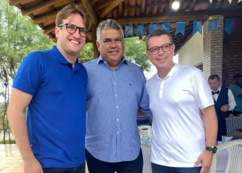 Em Itaporanga, Fábio reúne prefeito Otávio Sobral e lideranças