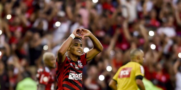 Em confronto de reservas, Flamengo goleia Athletico-PR por 5 a 0