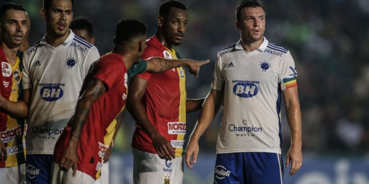 Série B: Cruzeiro fica no 1 a 1 com o Sampaio Corrêa