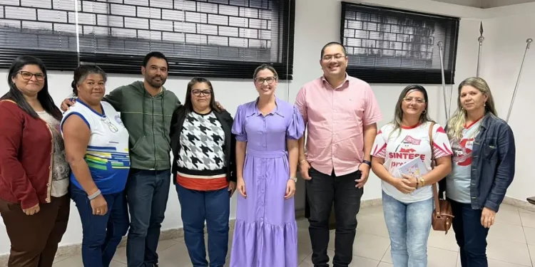 Prefeitura de Capela ajusta pagamento do retroativo do piso do magistério para professores da rede municipal de ensino