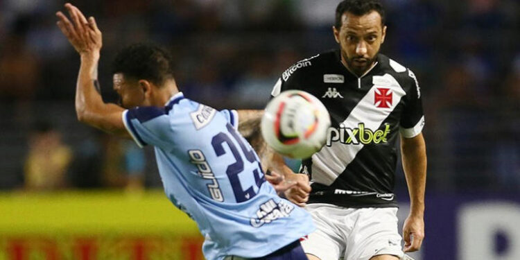 Após derrota do Vasco, Nene liga o alerta e afirma que o time ‘não pode ser irregular’ fora de casa