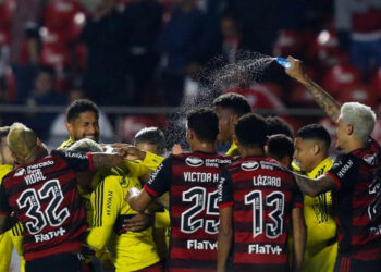 ‘Diferença do Flamengo para outros, inclusive o Palmeiras, é muito grande’, diz jornalista