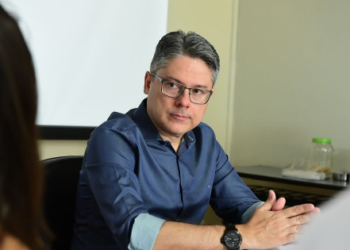 ‘Fábio e Rogério estão no governo há quase 20 anos’, critica Alessandro sobre slogan de renovação de adversários