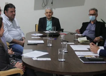Governo assina protocolo de intenções com Grupo Polimix para reativação da antiga fábrica de cimentos em  Socorro