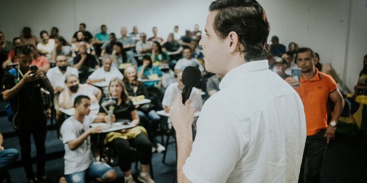 Rodrigo Valadares se reúne com Direitistas em Tobias Barreto