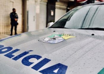 Polícia recupera carro roubado que era utilizado para prática de arrastões em Aracaju