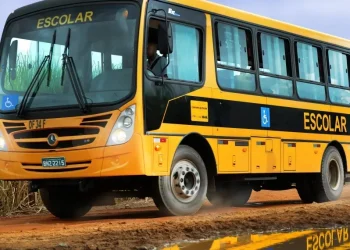 Regularização do serviço de transporte escolar em Itabi é destacada no Plenário da Assembleia Legislativa