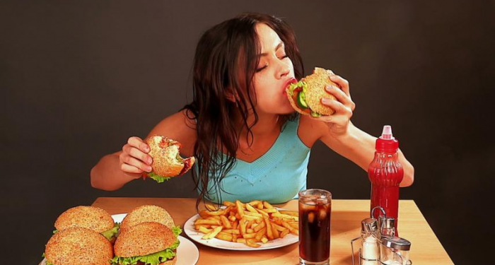 Consumo abusivo e desapropriado pode estar relacionado à memória afetiva alimentar