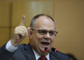 Governo quer autorização para empréstimo de R$ 180 milhões