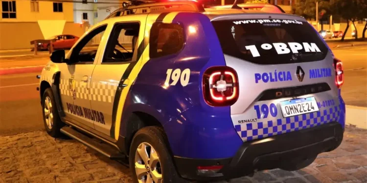 Mulher é acusada de traição e agredida com cadeira em Aracaju