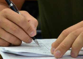 Concursos públicos oferta vagas com salários de até 14 mil; saiba mais