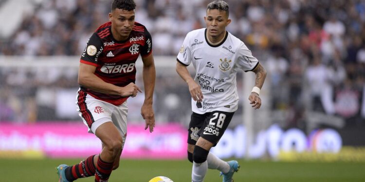 Corinthians x Flamengo abre quartas da Copa Libertadores nesta terça