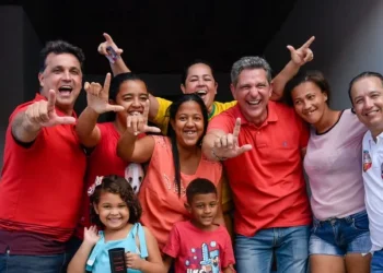 Rogério Carvalho diz que bairro Santa Maria, em Aracaju, passará por uma evolução social e econômica