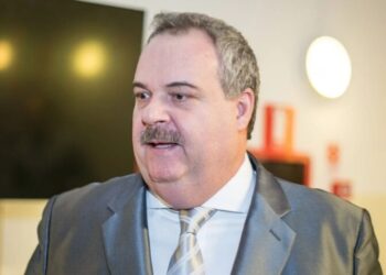 Apresentador Gilberto Barros é condenado à prisão pela Justiça