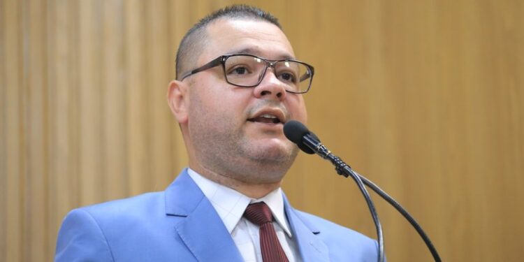 Eduardo Lima quer políticas públicas para prevenir a gravidez