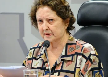 Senadora alerta para necessidade de maior presença feminina
