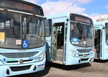 SMTT realiza mais uma fiscalização em ônibus coletivos da Viação Modelo no município de Aracaju