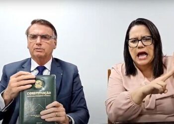 Bolsonaro critica manifesto e diz que Constituição é a melhor carta da democracia