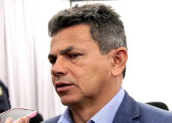 Decisão do presidente do TSE, Alexandre Moraes, que torna Valmir de Francisquinho (PL) inelegível