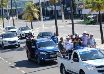 Fábio Mitidieri realiza grande carreata  por Aracaju
