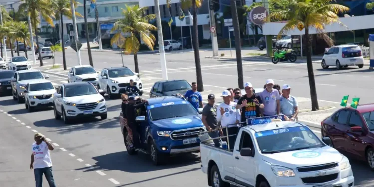 Fábio Mitidieri realiza grande carreata por Aracaju