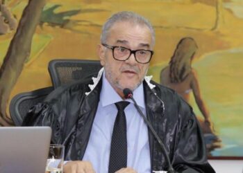 TCE vai receber comissão para verificar desempenho