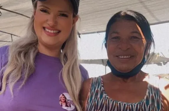 Raquel Tavares propõe criação de lei pra distribuir absorventes nas escolas públicas