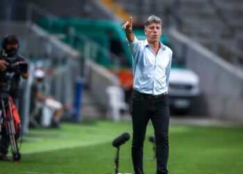 Grêmio demite Roger Machado e acerta retorno de Renato Gaúcho