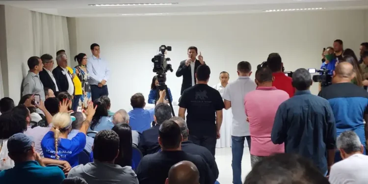 Valmir de Francisquinho anuncia que segue candidato